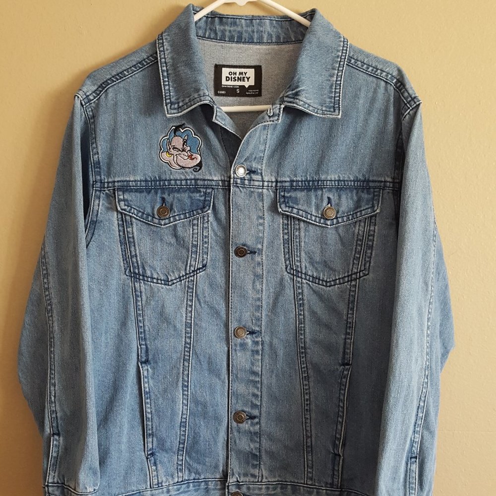 NWOT Oh My Disney Aladdin Magic Carpet Denim Jacket Size Women's Small